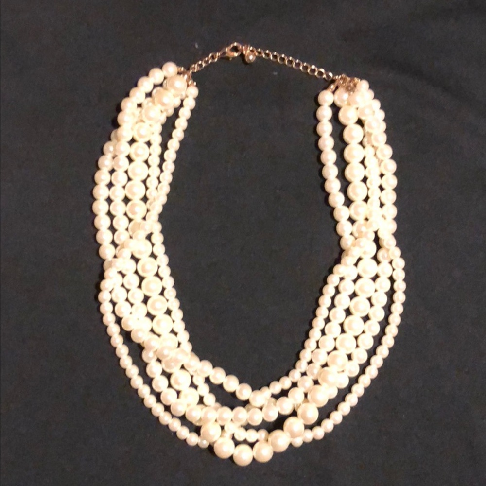 Forever 21 Pearl Necklace